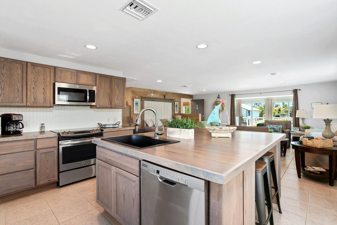 Latitude 26 Waterfront Boutique Resort - Bonita Springs Ngoại thất bức ảnh
